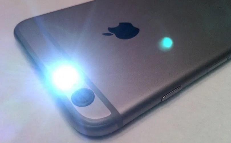 How To Adjust Flashlight Brightness On Your iPhone