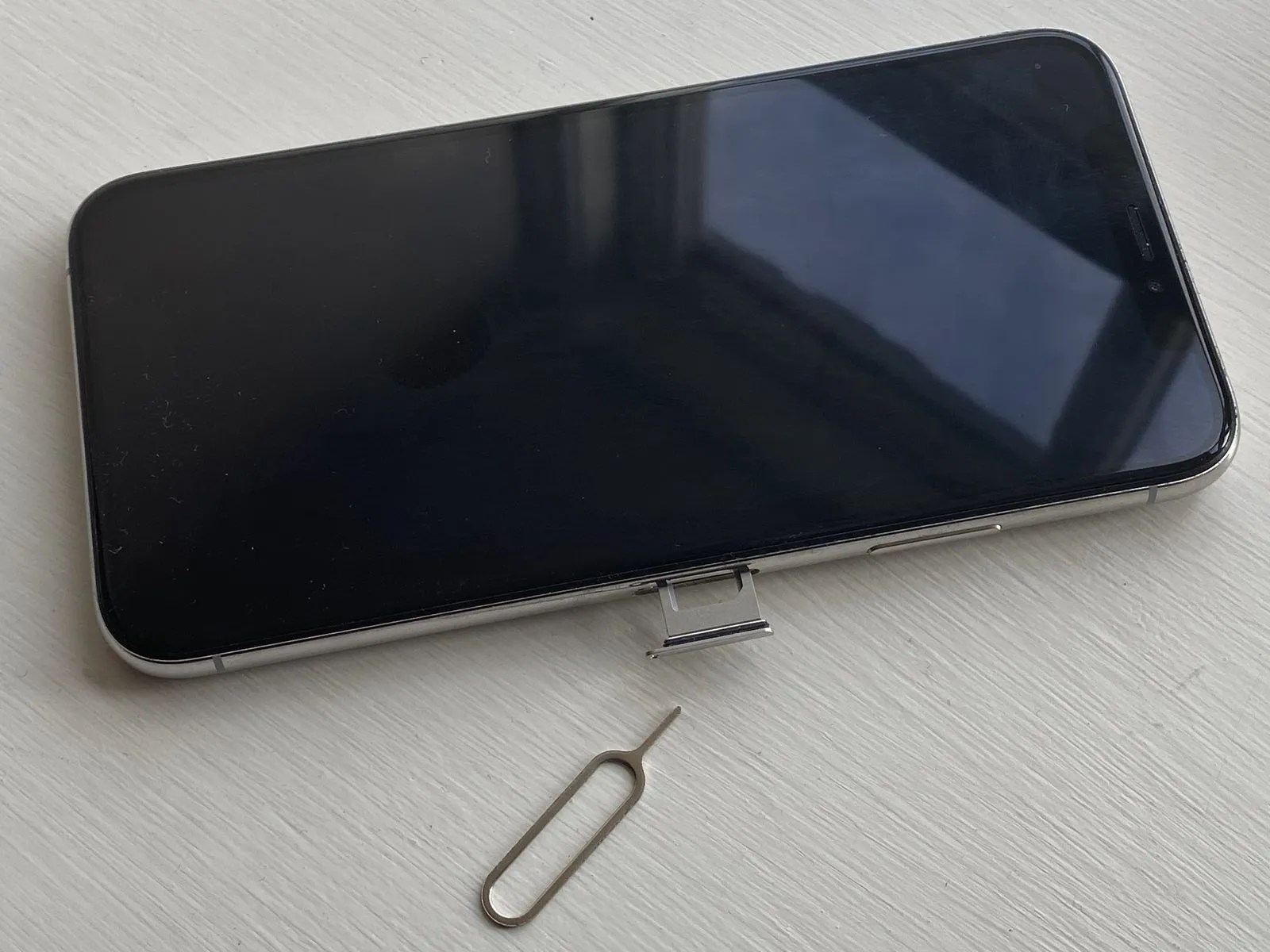 How to Open an iPhone SIM Card Without an Ejector Tool