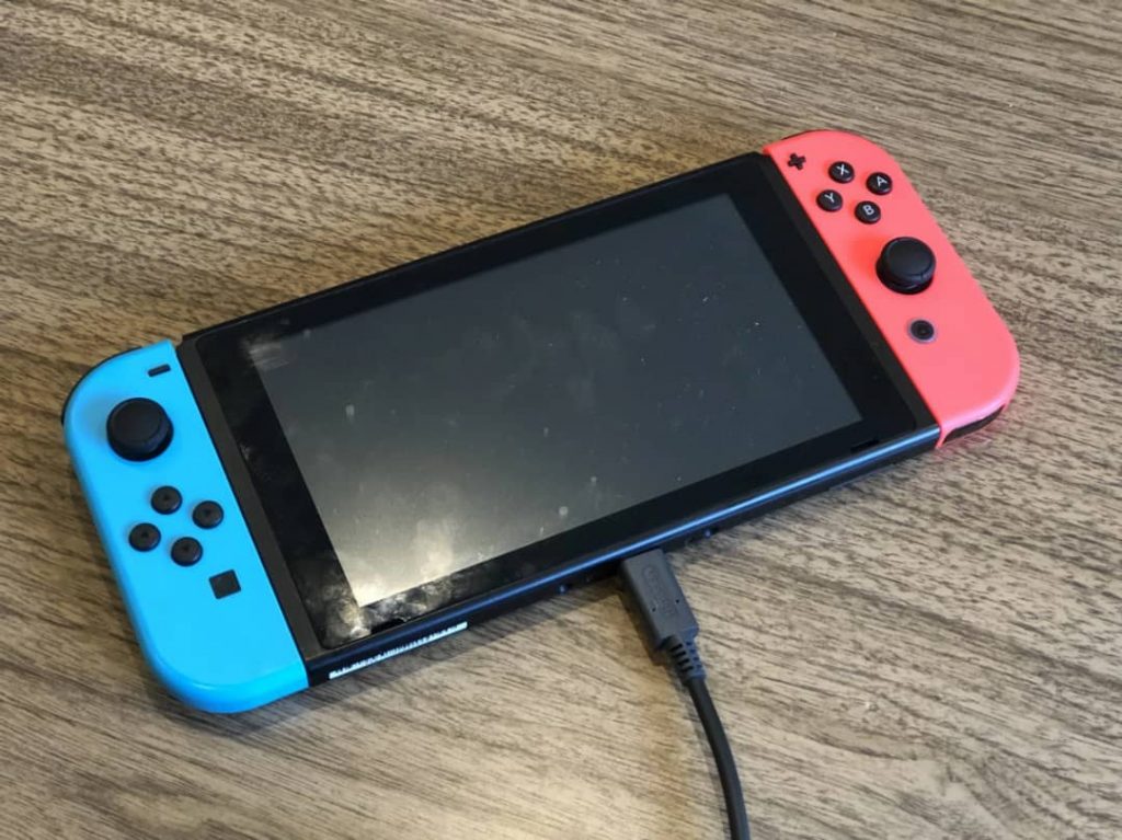 How To Charge Nintendo Switch Controllers