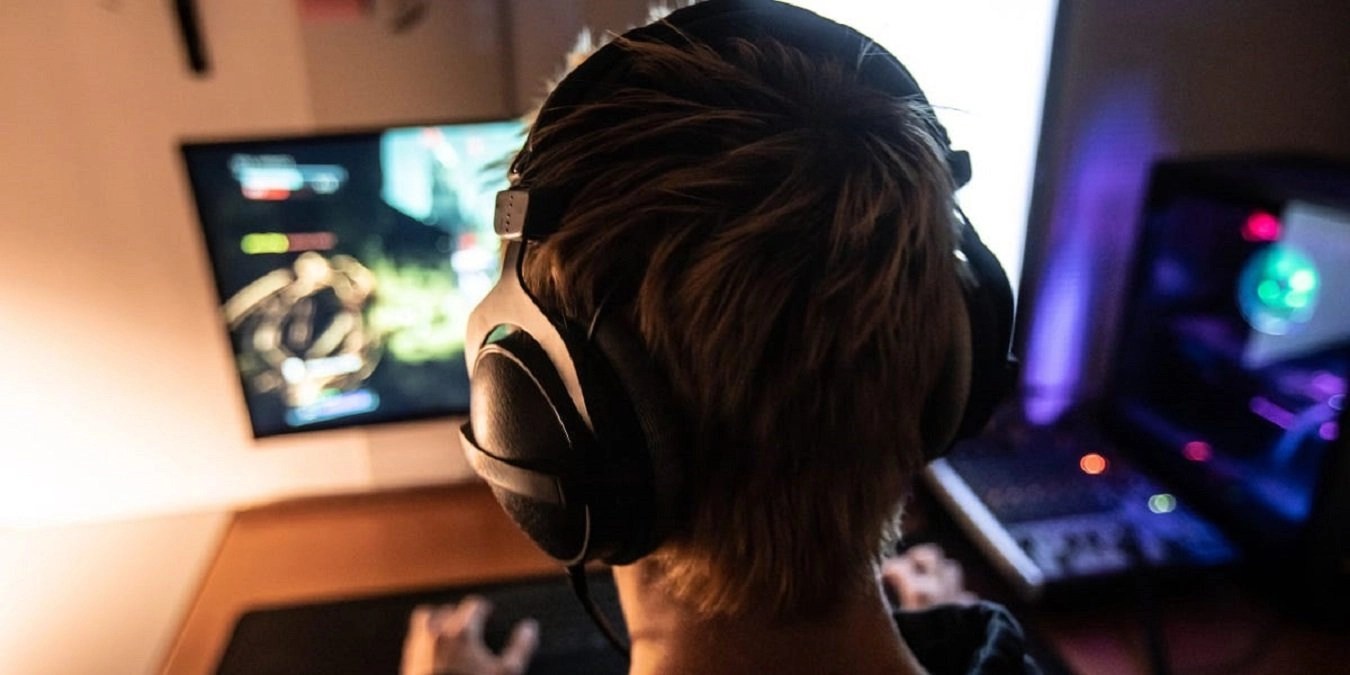 What Is Stream Sniping? Here’s What You Need to Know