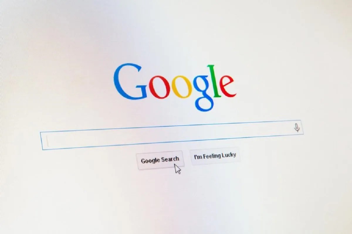 How to Permanently Delete Your Google Search History