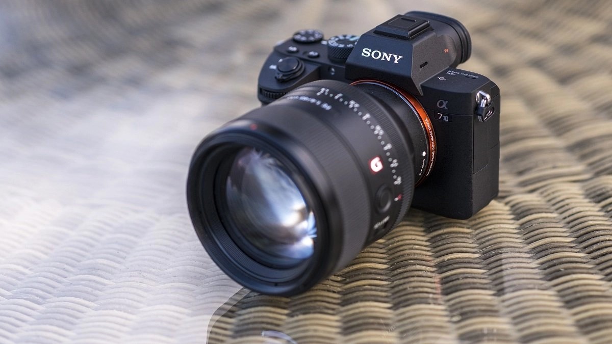 12 Best Cheap Full Frame Cameras in 2022