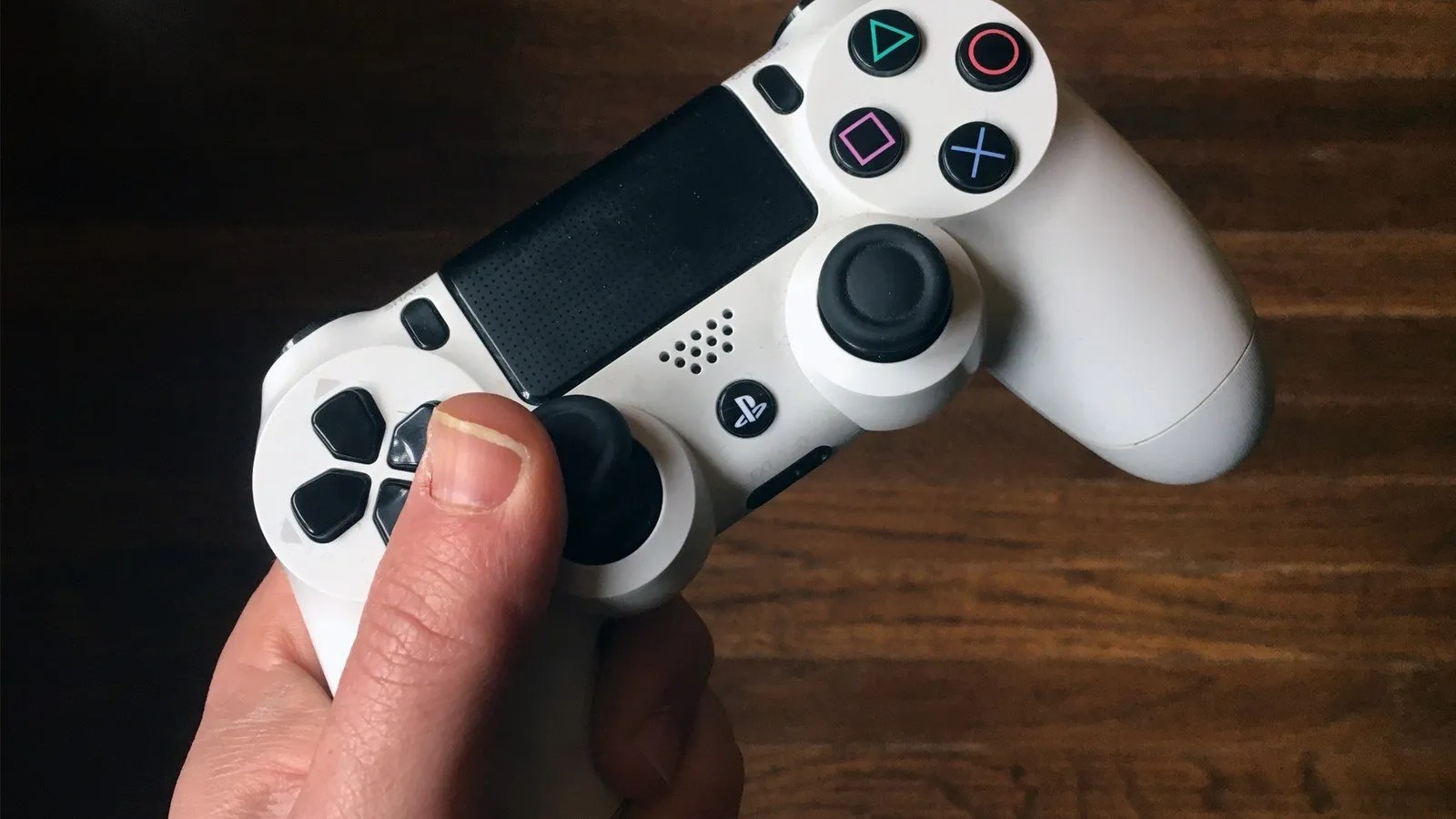 How to Reset Your PS4 Controller the Right Way