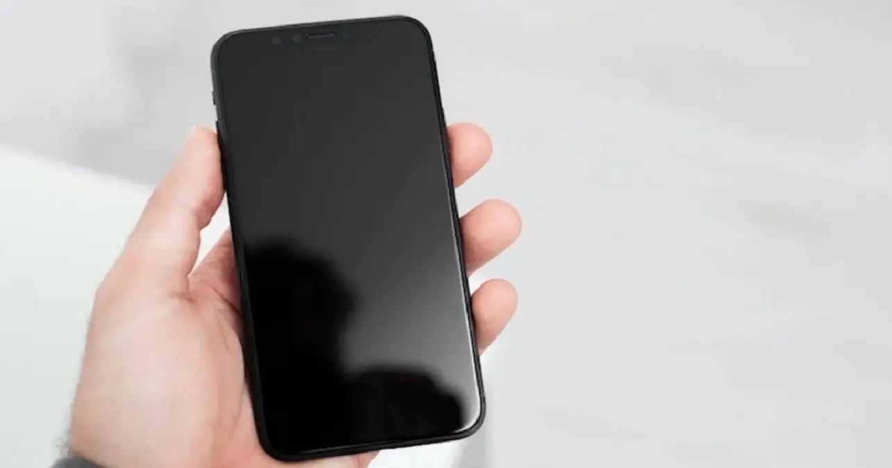 How to Fix an iPhone XR with Black Screen of Death