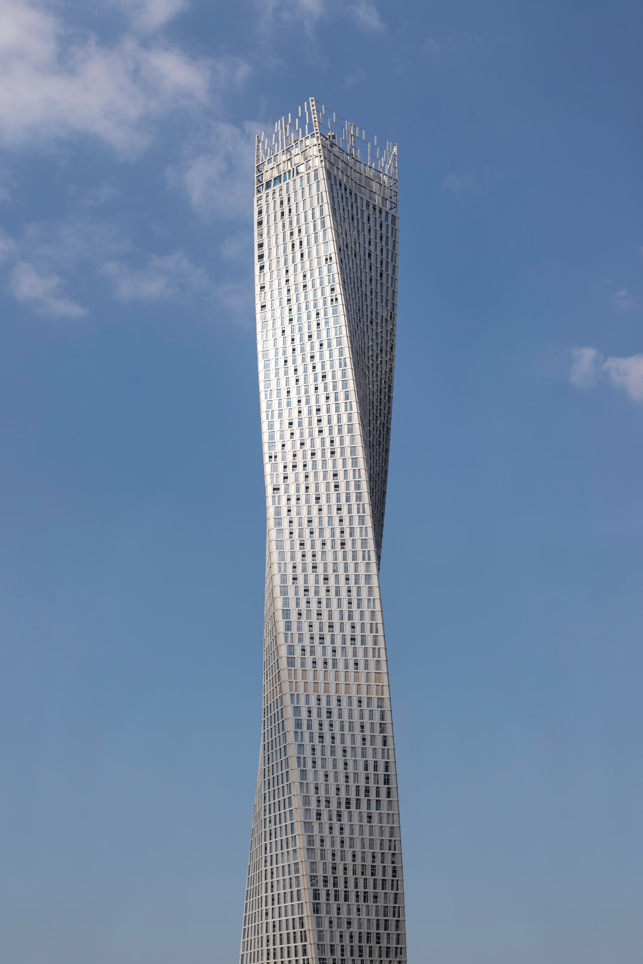 Modernist skyscraper