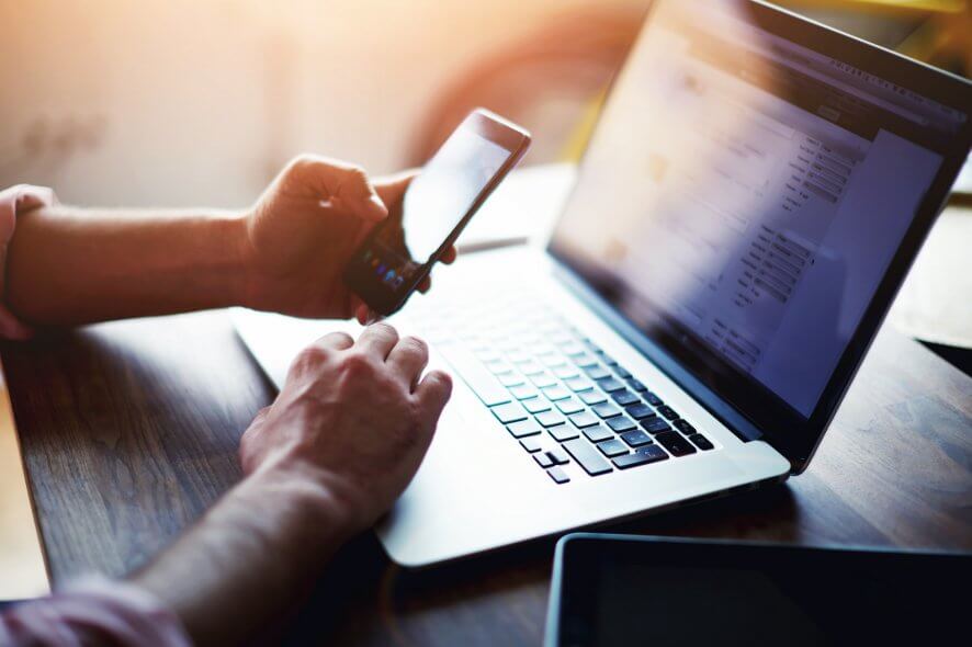 9 Superior Ways How To Connect IPhone To MacBook Without USB