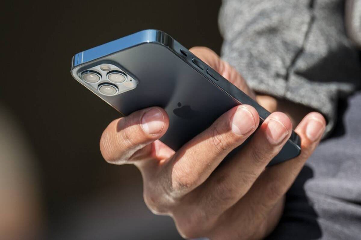 IPhone Owners Issued Urgent Warning Over New Spyware That Infiltrates Devices