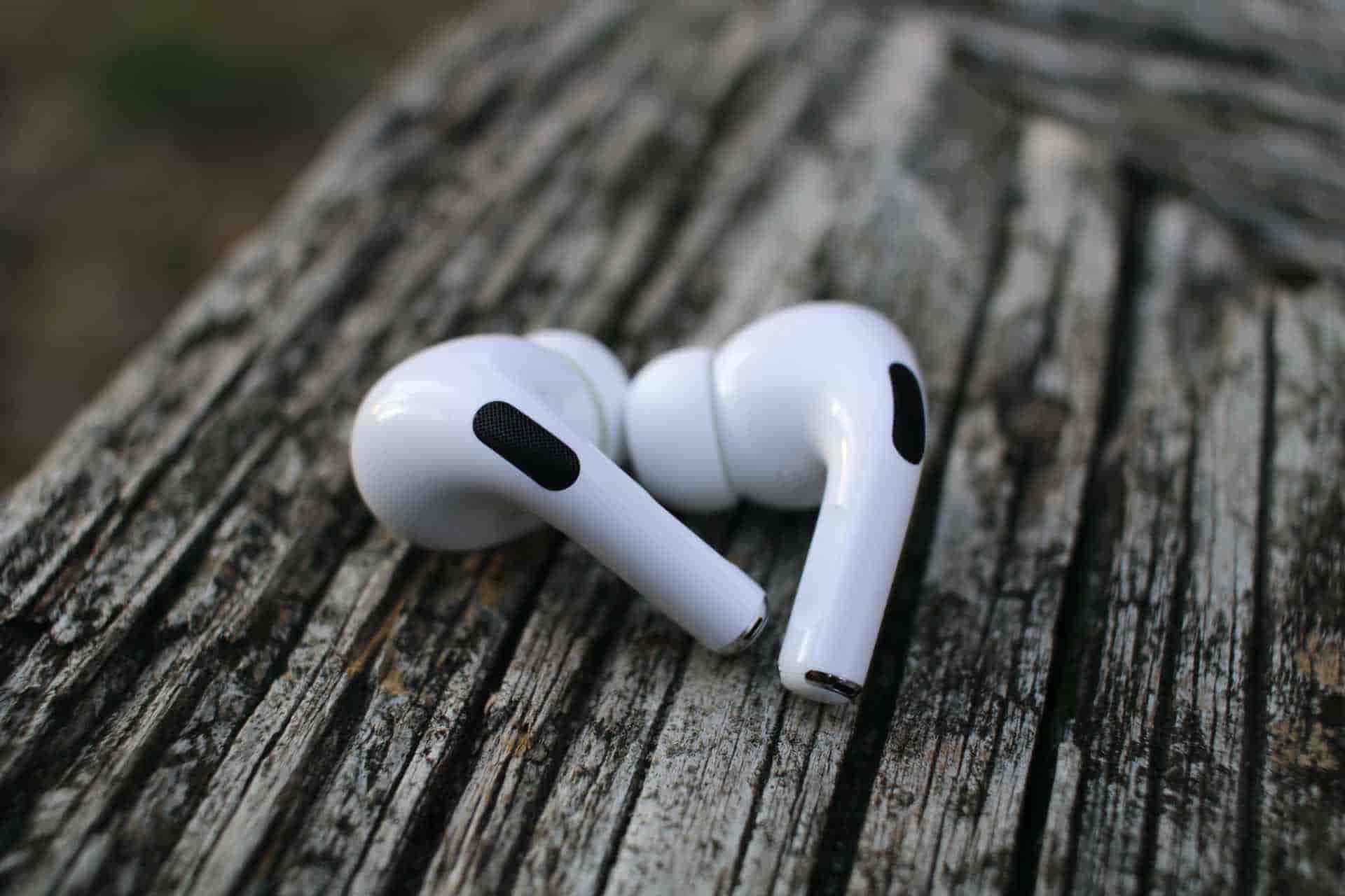 Airpods Pro Keep Falling Out – 5 Tips To Fix It